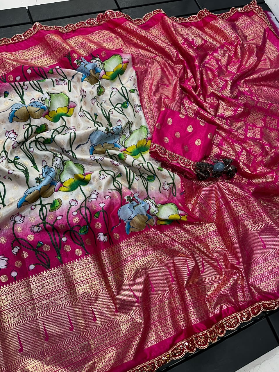 Soft Dola Saree.. With foil print All Over.. . Rich Pallu... Saree