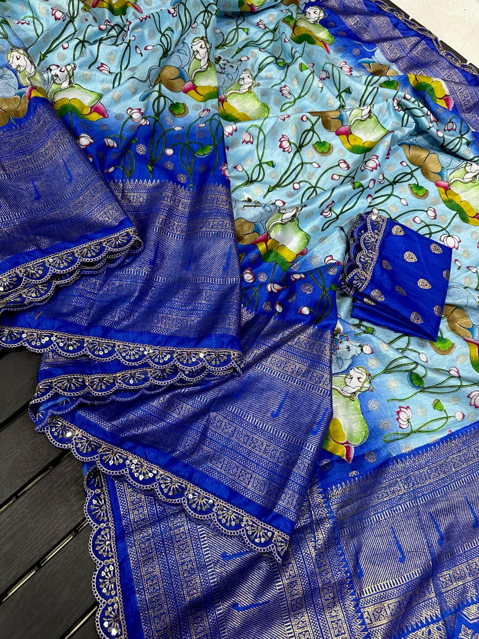 Soft Dola Saree.. With foil print All Over.. . Rich Pallu... Saree