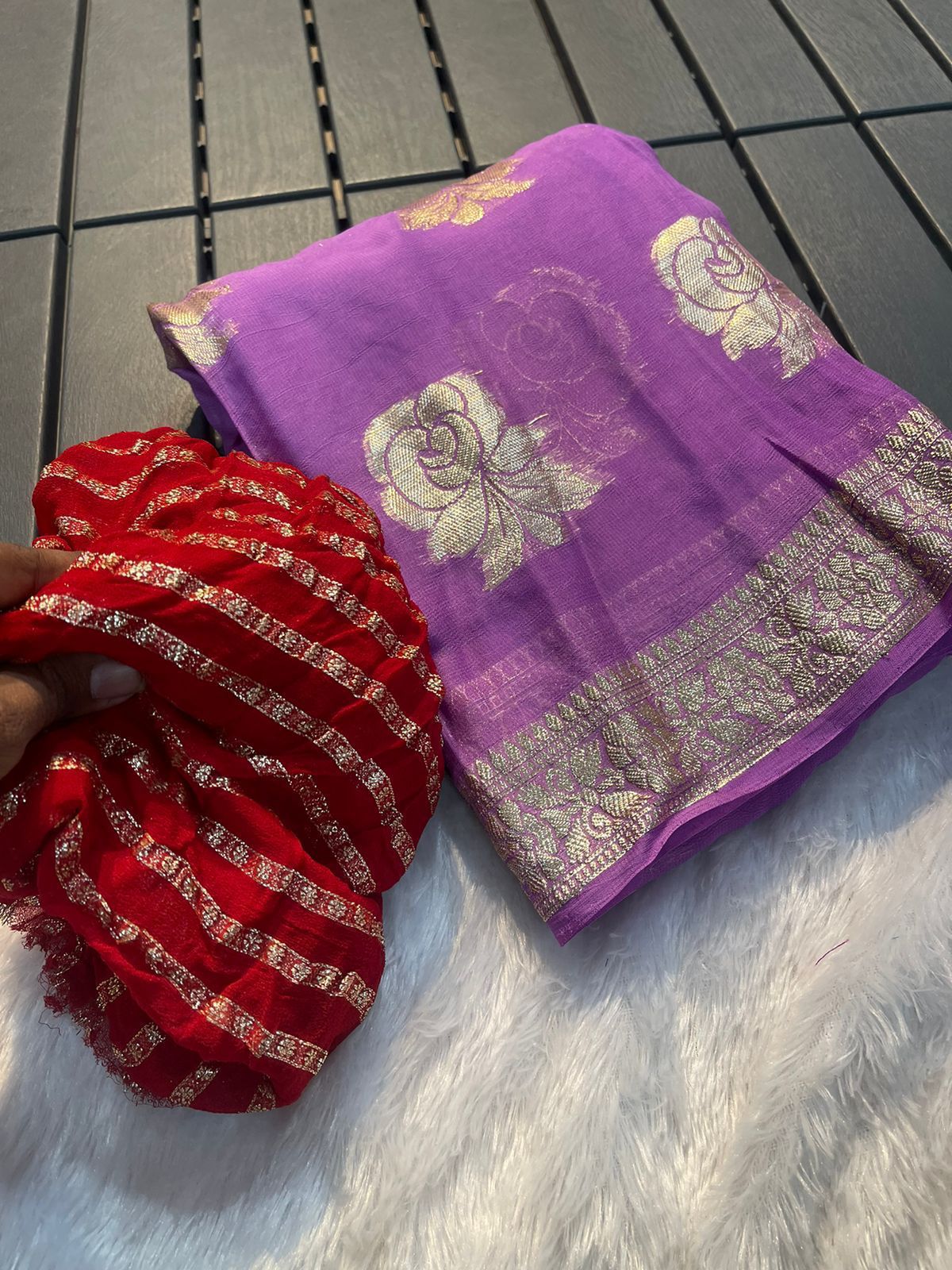 Pure Viscose Georgette Weaving Jacquard Saree