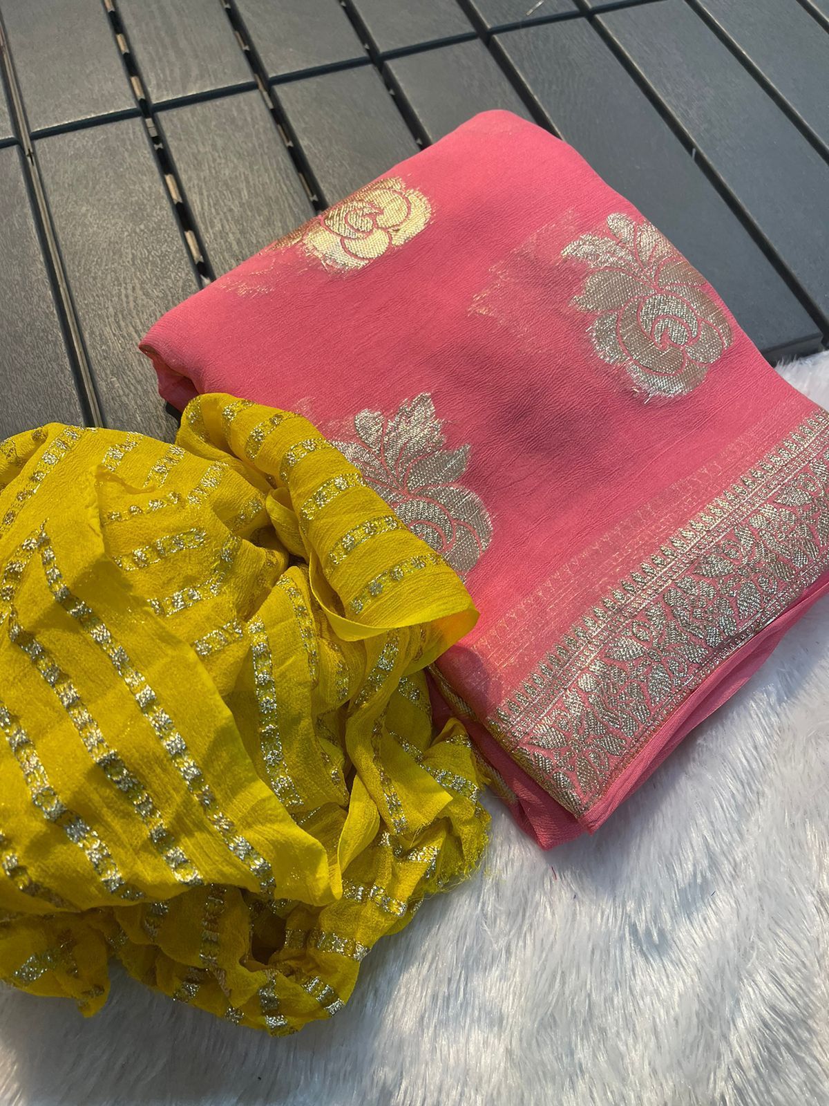 Pure Viscose Georgette Weaving Jacquard Saree
