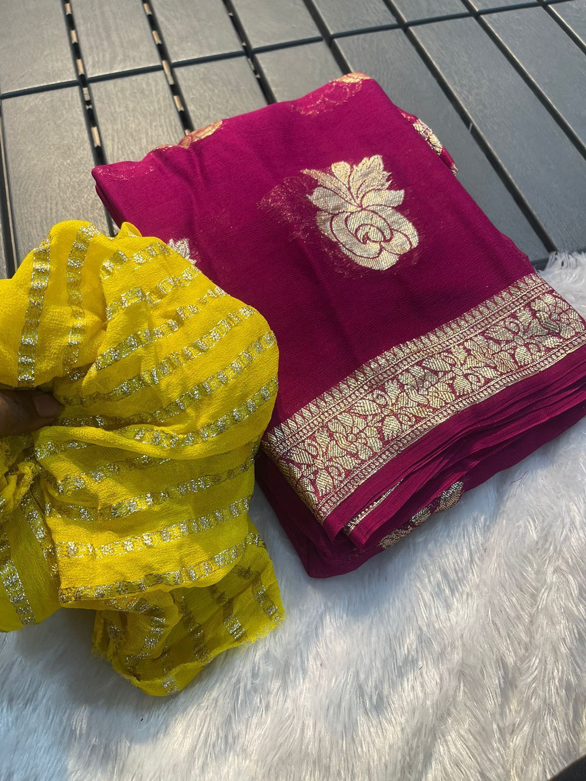Pure Viscose Georgette Weaving Jacquard Saree