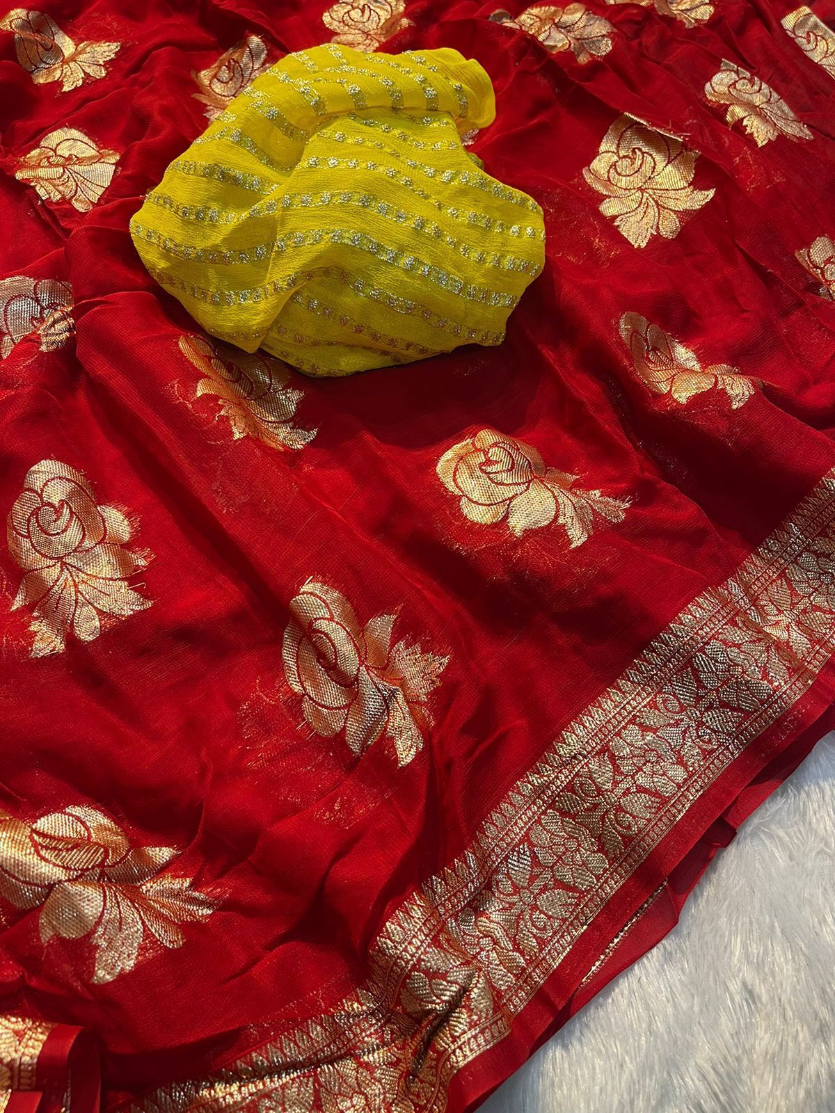 Pure Viscose Georgette Weaving Jacquard Saree