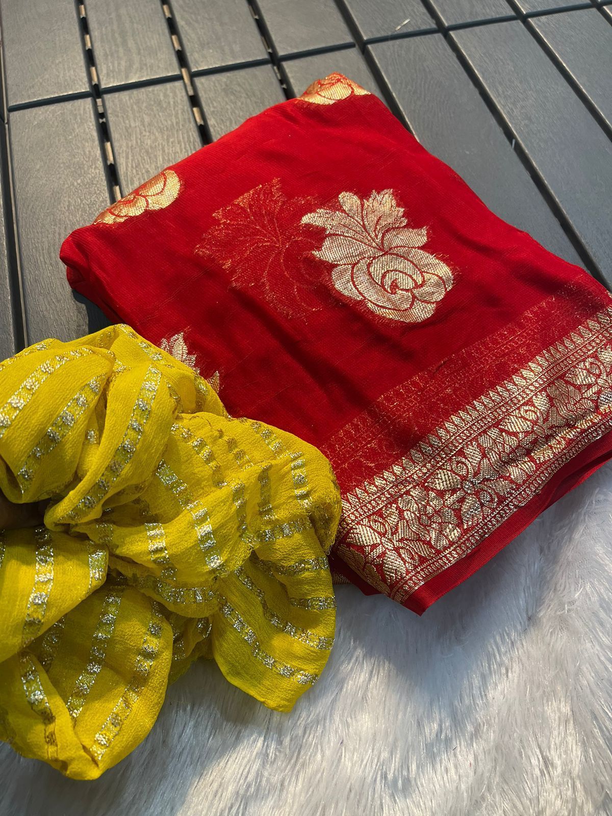 Pure Viscose Georgette Weaving Jacquard Saree