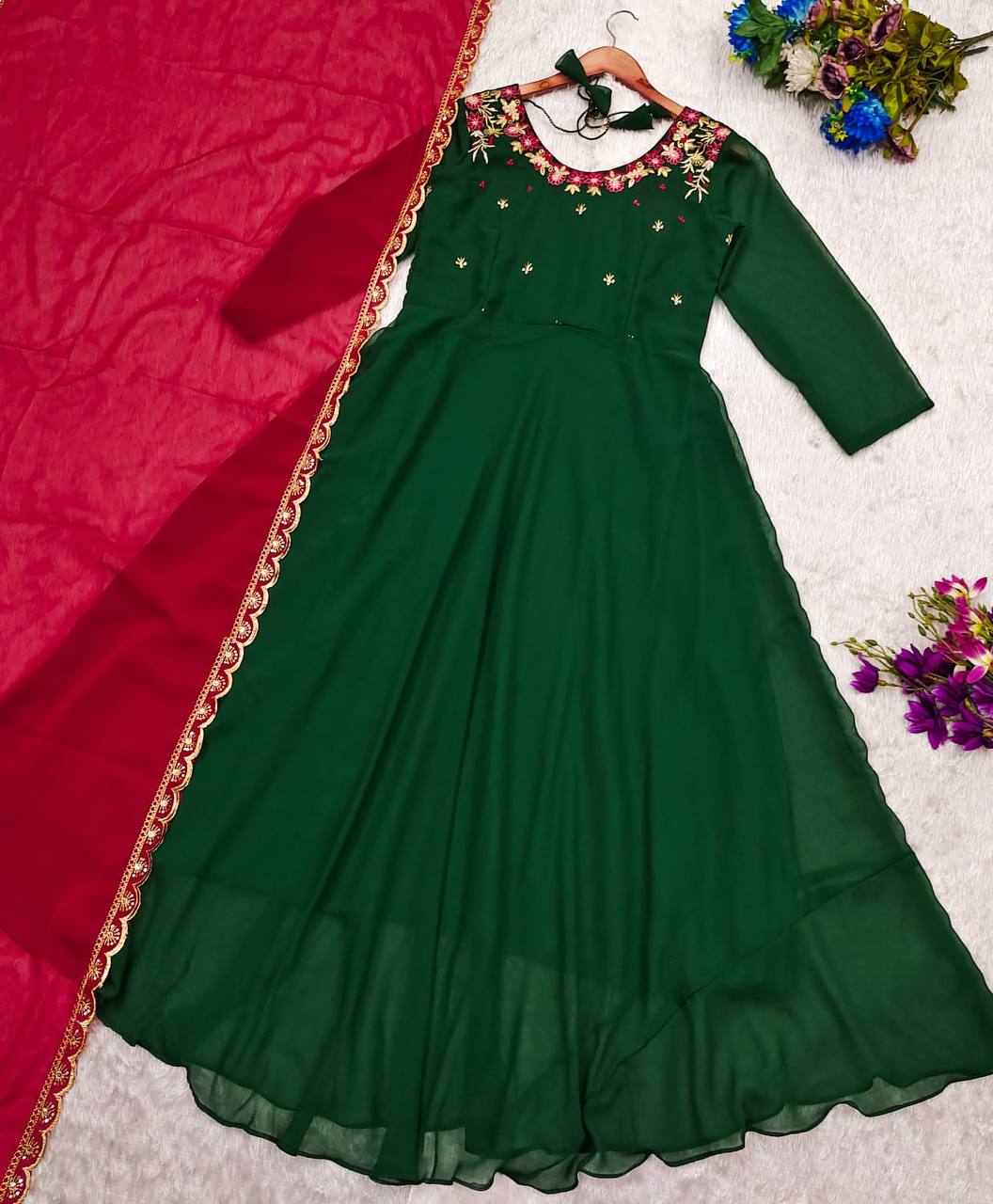1806 ANUSHKA GREEN ♥️✨