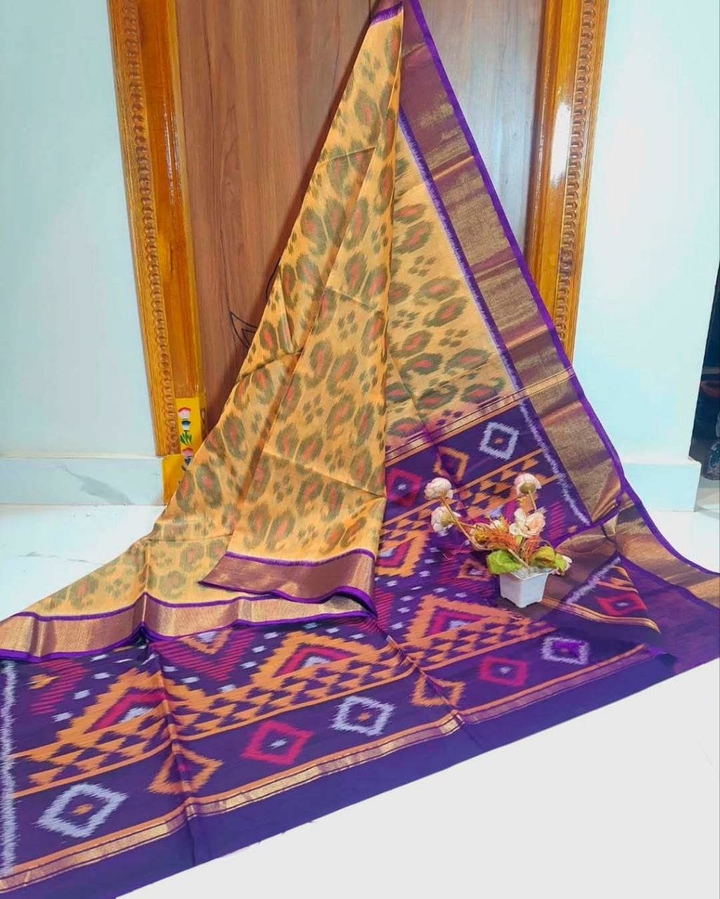 Latest and Exclusive Double weaving Printed Sarees&nbsp;