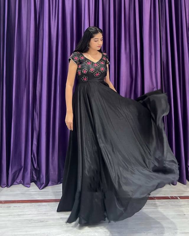 1788 HIBISCUS GRACE 🌺