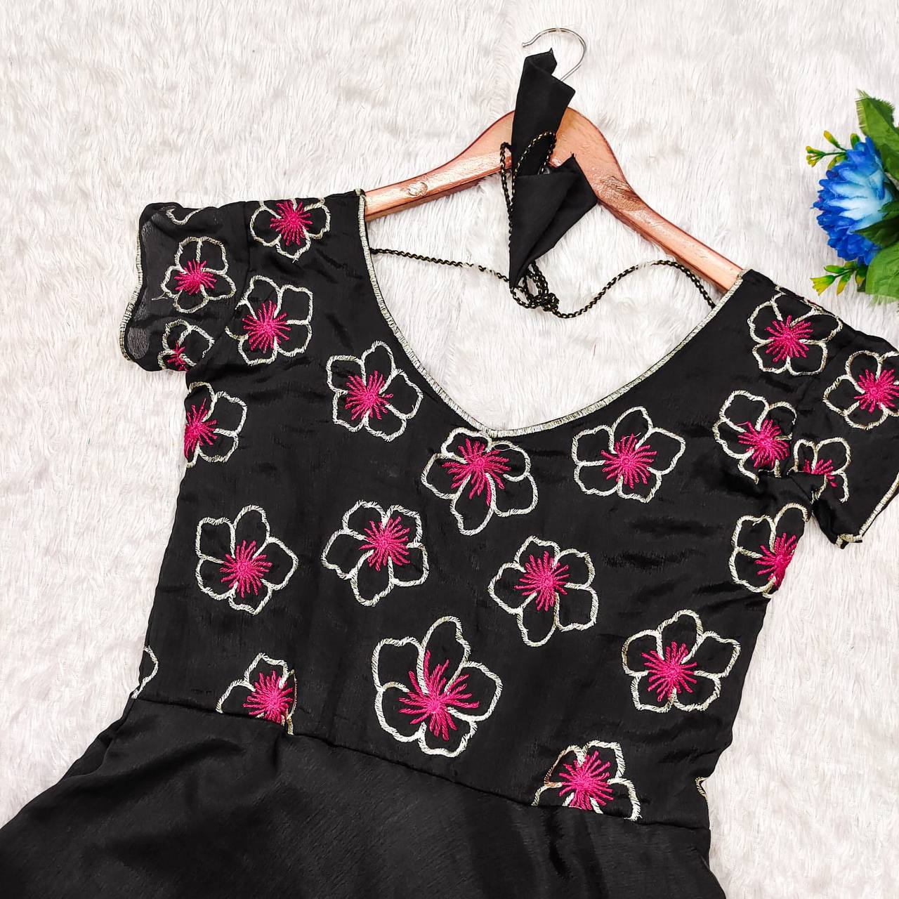 1788 HIBISCUS GRACE 🌺