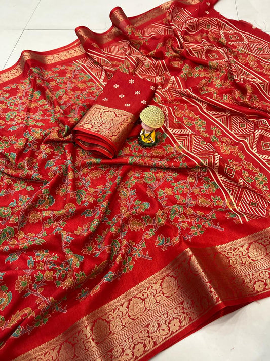soft dola silk saree with jequrd boder beutiful kamkari saree*